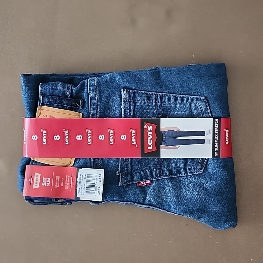 Boys Levi's size 8